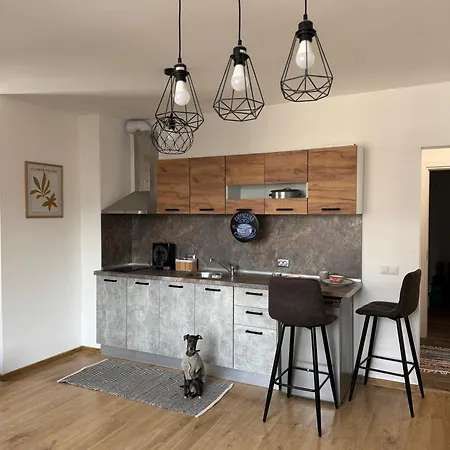 Rest & Reset Lazur - 10 Min To & Sea Garden Apartment *