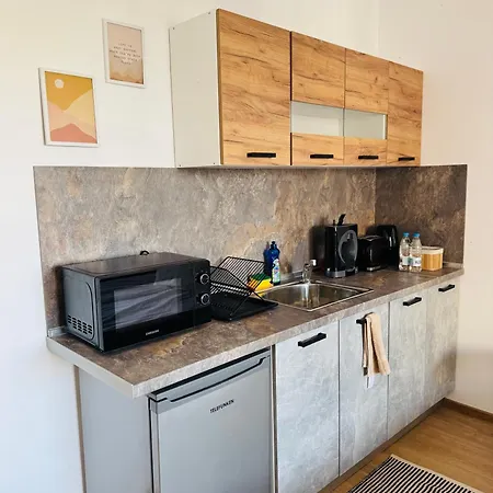 Rest & Reset Lazur - 10 Min To & Sea Garden Apartment Burgas