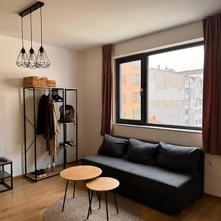 Apartment Rest & Reset Lazur - 10 Min To & Sea Garden *