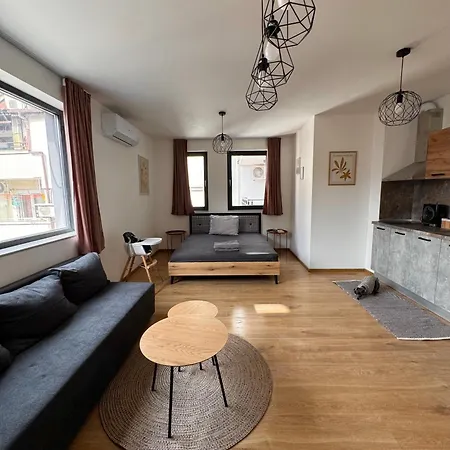 Apartment Rest & Reset Lazur - 10 Min To & Sea Garden